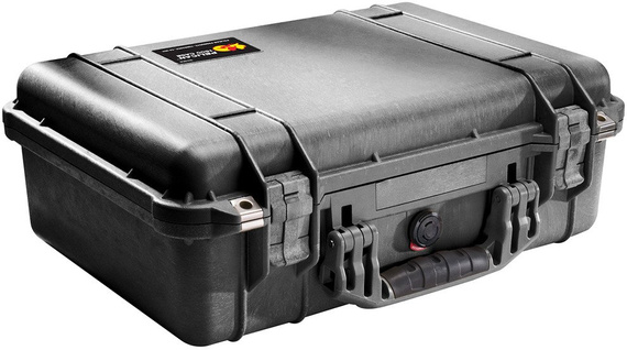 Peli 1500 z gąbką wodoodporna, pancerna skrzynia transportowa
